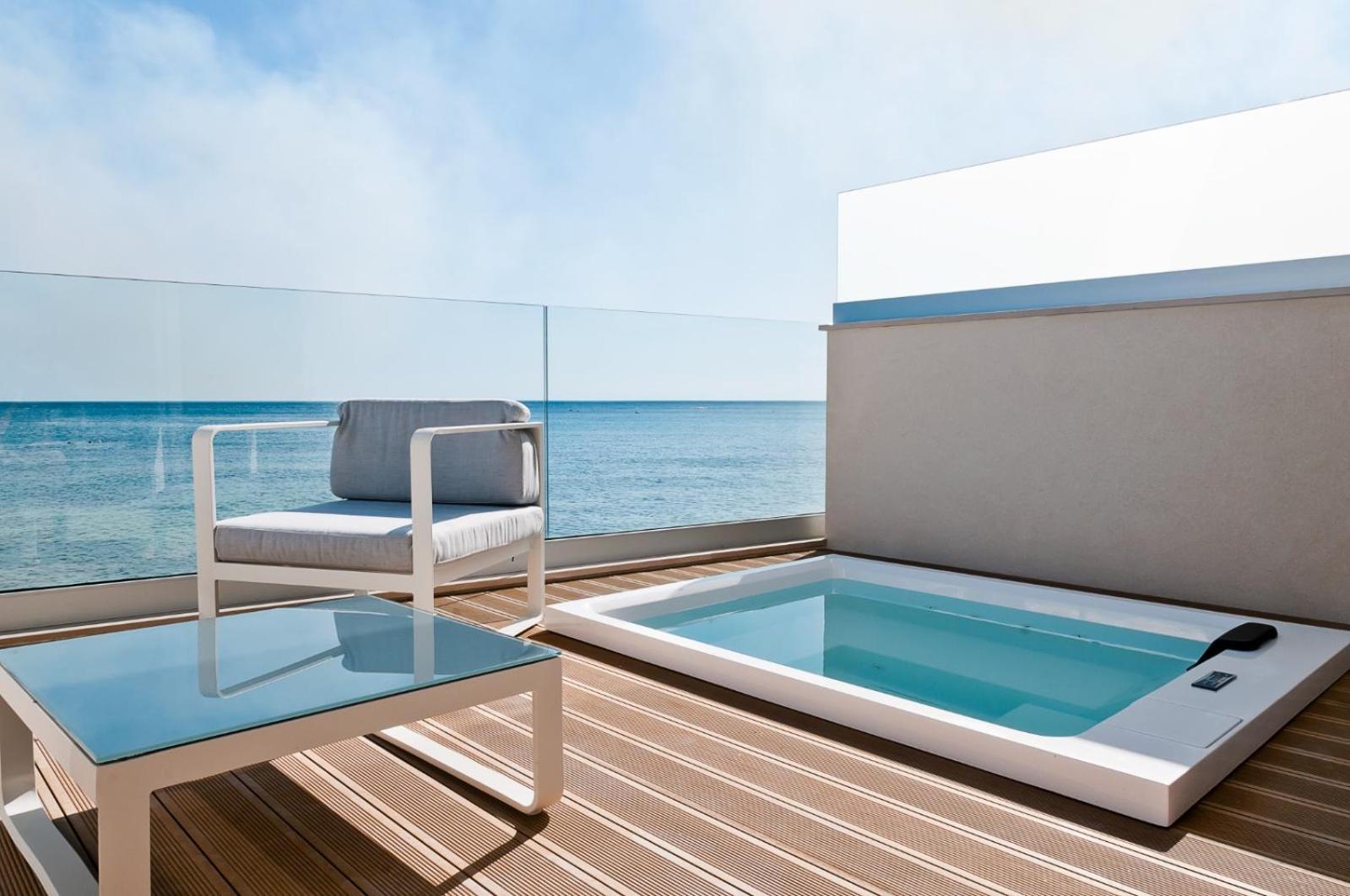 Scirocco Boutique Eco Hotel Torre Pali Bagian luar foto