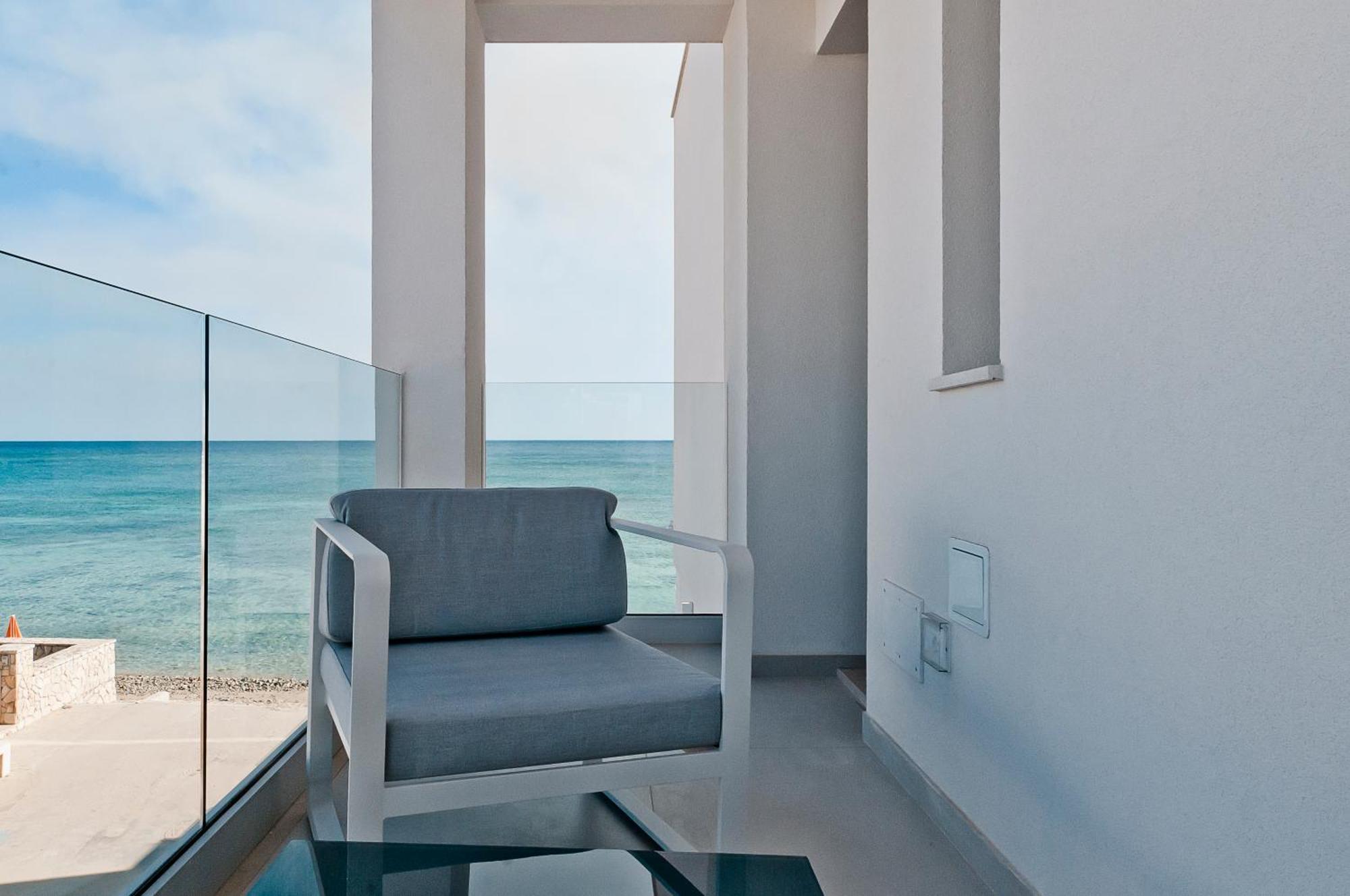 Scirocco Boutique Eco Hotel Torre Pali Bagian luar foto